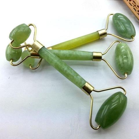 jade facial roller for anti-aging